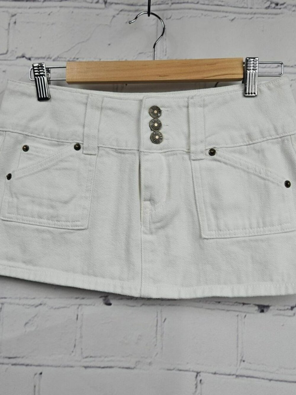 Edikted White Denim Micro Mini Skirt Womens S Triple Button Detail Pockets